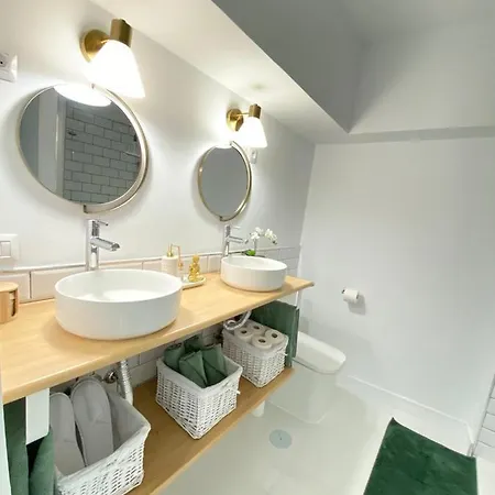 Paradise Belair Wifi, Piscina, Parking * 拉克鲁斯