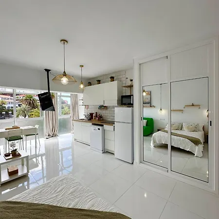 Paradise Belair Wifi, Piscina, Parking 아파트 *