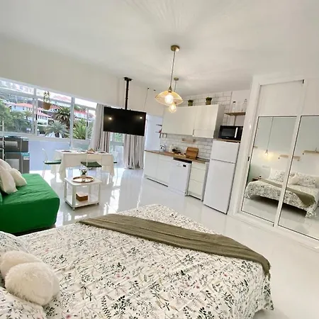Paradise Studio Belair Wifi, Piscina, Parking *